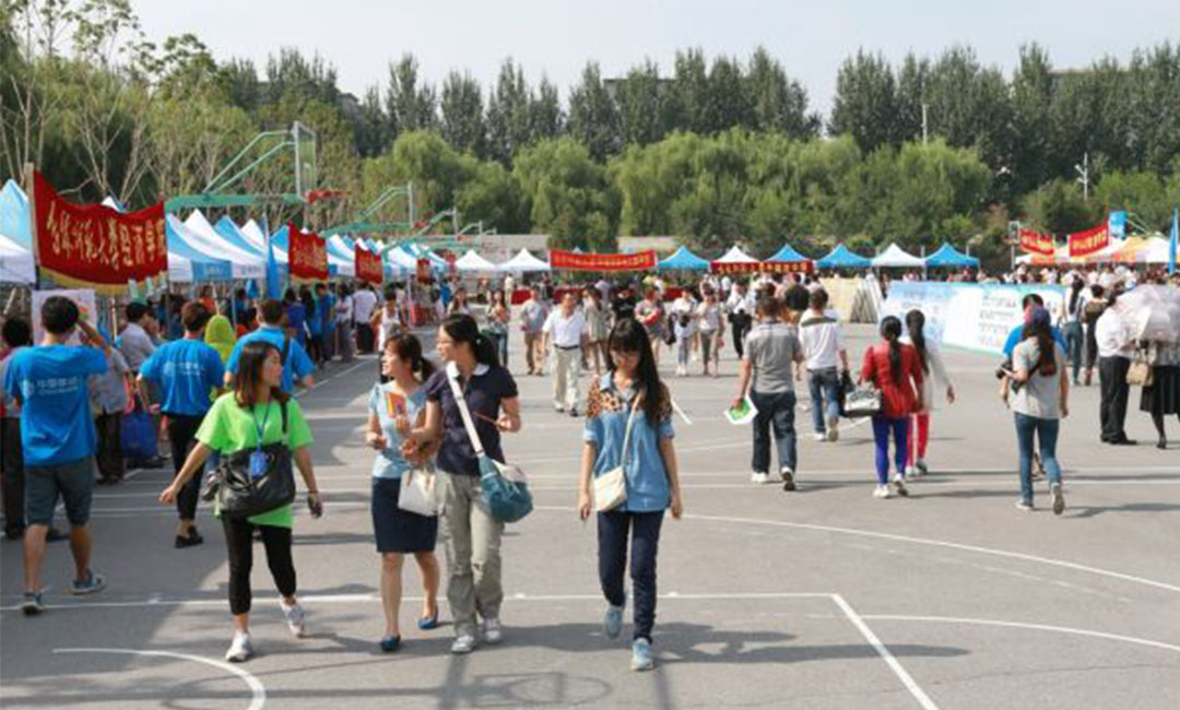 鹰潭汇华学院新生招商活动策划